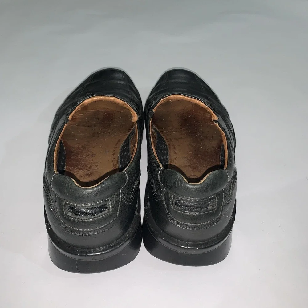 ECCO Shoes Mens Size 8.5 Black Leather Slip On Loafers Casual Comfort Walking